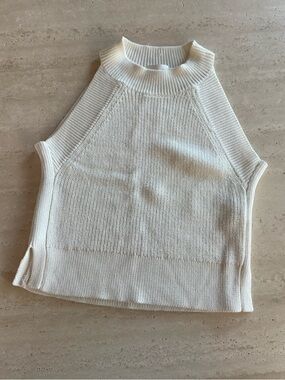 Aritzia Wilfred white knit cropped halter top size XXS